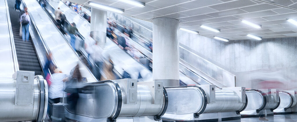 LCL filters support regenerative drive systems which are a key component in modern elevators. Schaffner is your partner to find the best solution.