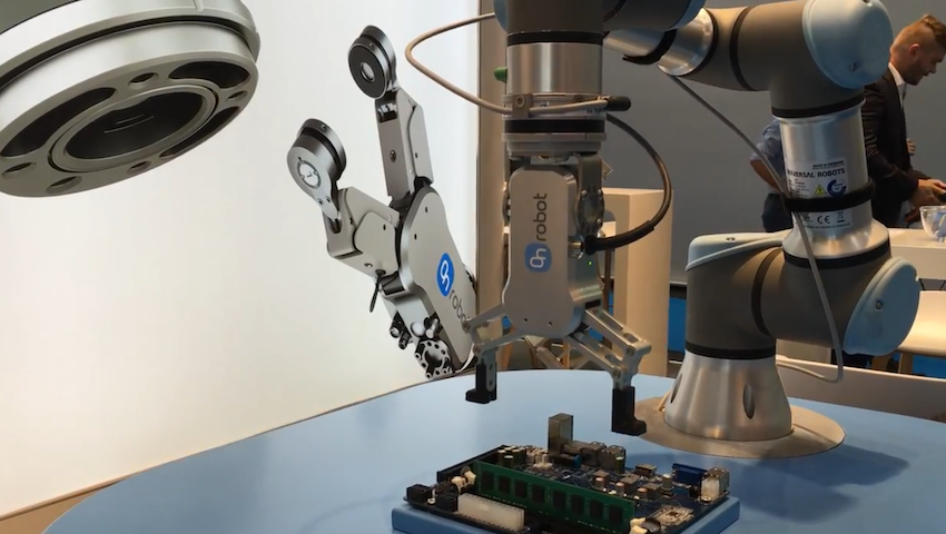 Lắp ráp – Chèn, lắp, định vị, siết ốc vít, vặn ví